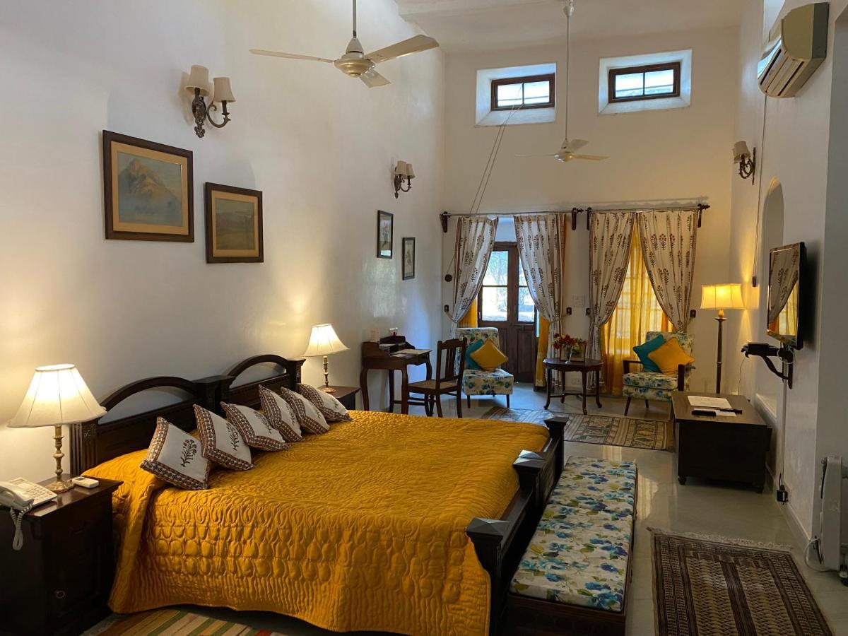 Shahpura Bagh Hotel Buitenkant foto